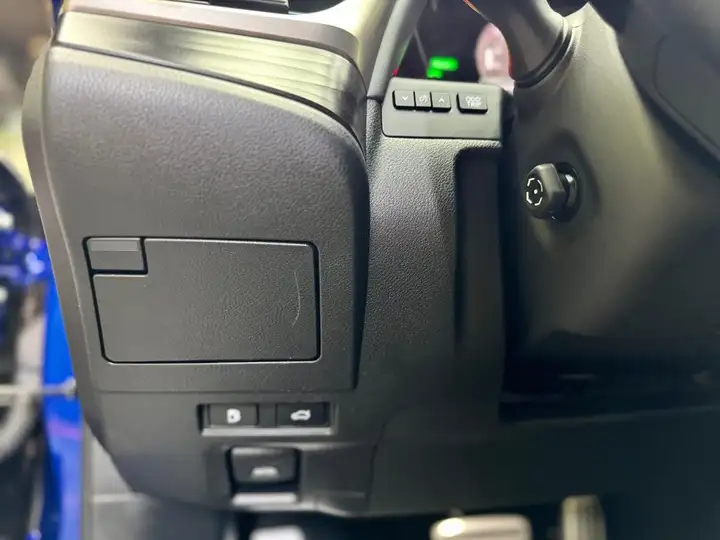 Lexus ES300 2019, foto 42