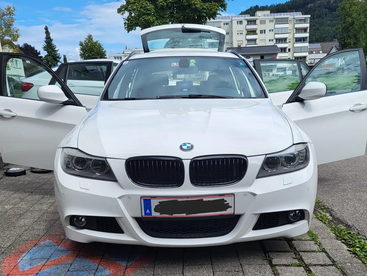 BMW 320 320d Touring Efficient Dynamics Edition Edition Weiß - 1