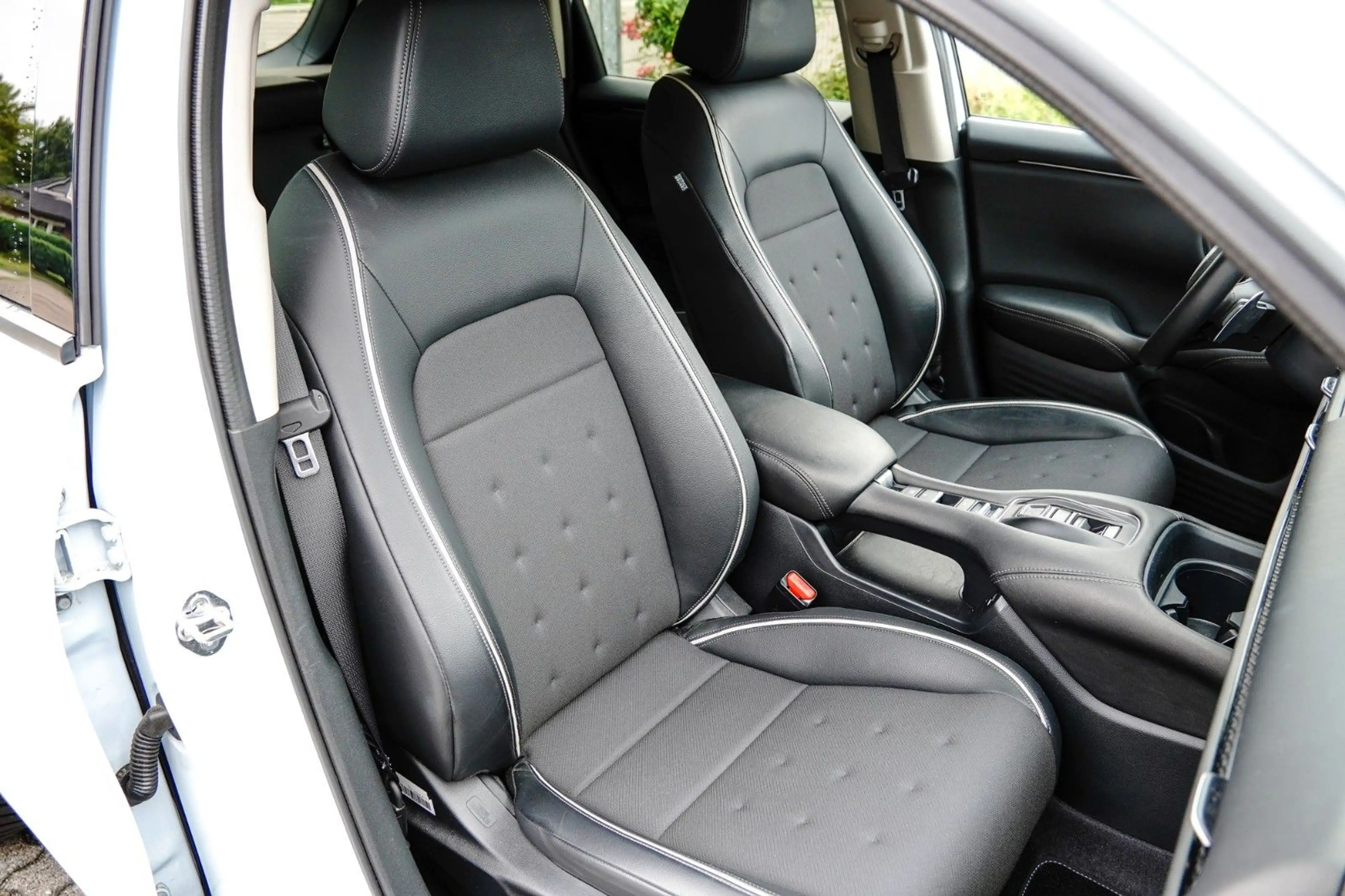 Honda ZR-V e:HEV Sport mit AHK — photo 12