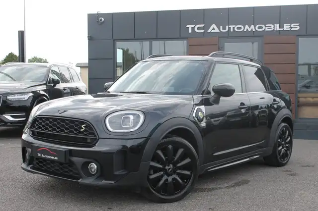 MINI Cooper Countryman F60 LCI 125 - 95 ch ALL4 BVA6 Cooper SE Essential