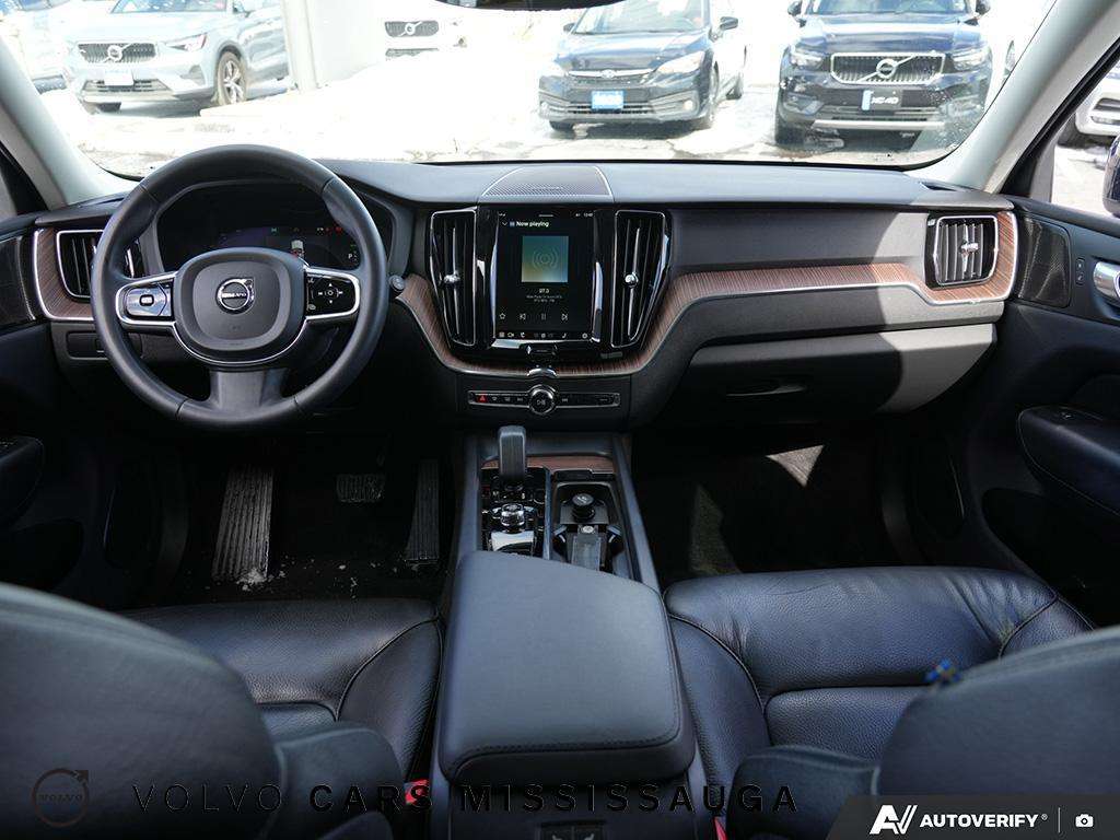 2023 Volvo XC60 Plus Bright PHEV Harmon Kardon Premium Sound Syste thumb 24