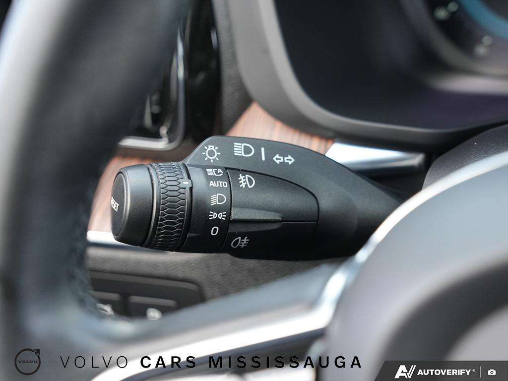 2023 Volvo XC60 Plus Bright PHEV Harmon Kardon Premium Sound Syste thumb 15