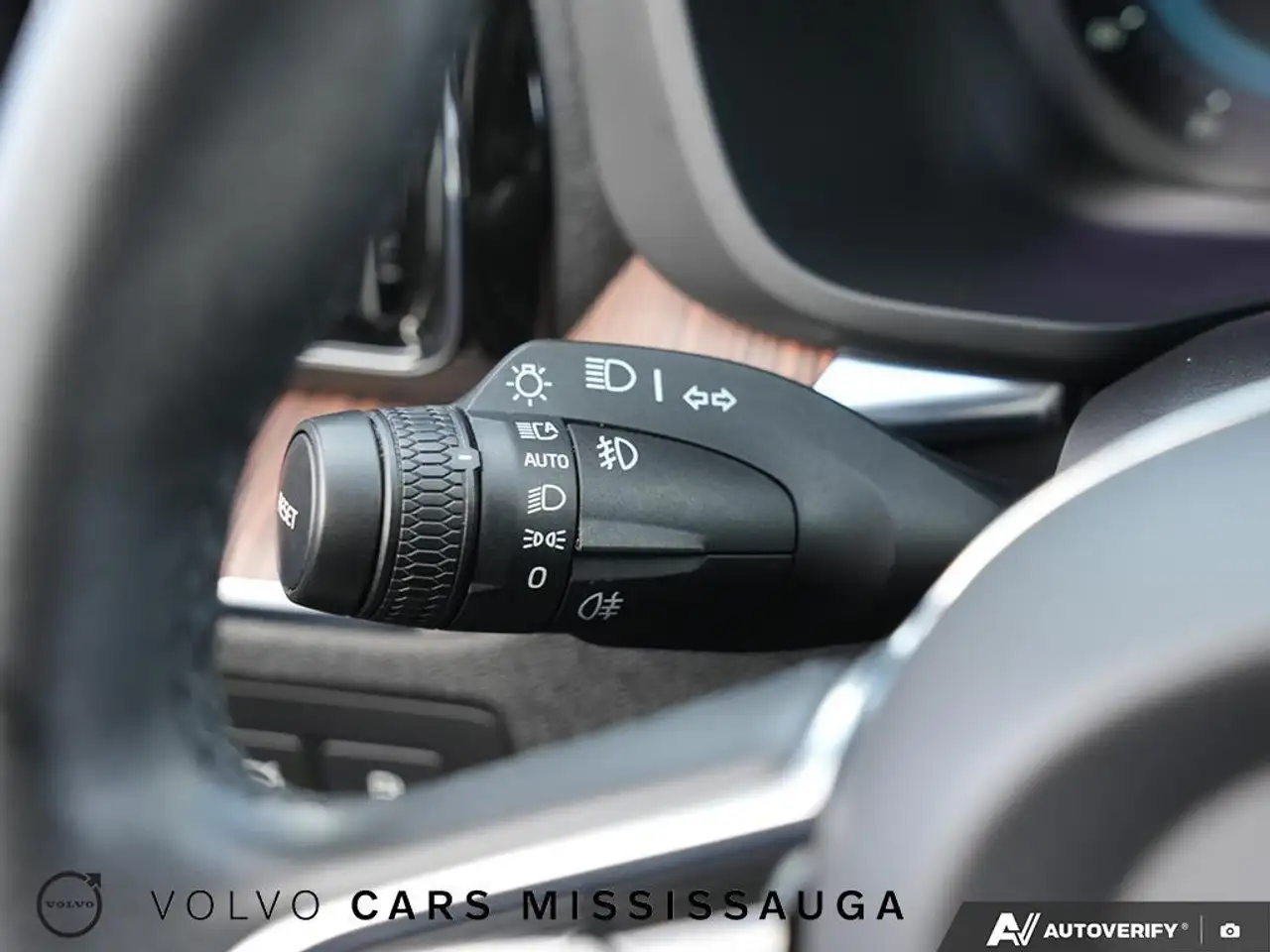 Volvo XC60 снимка Volvo XC60