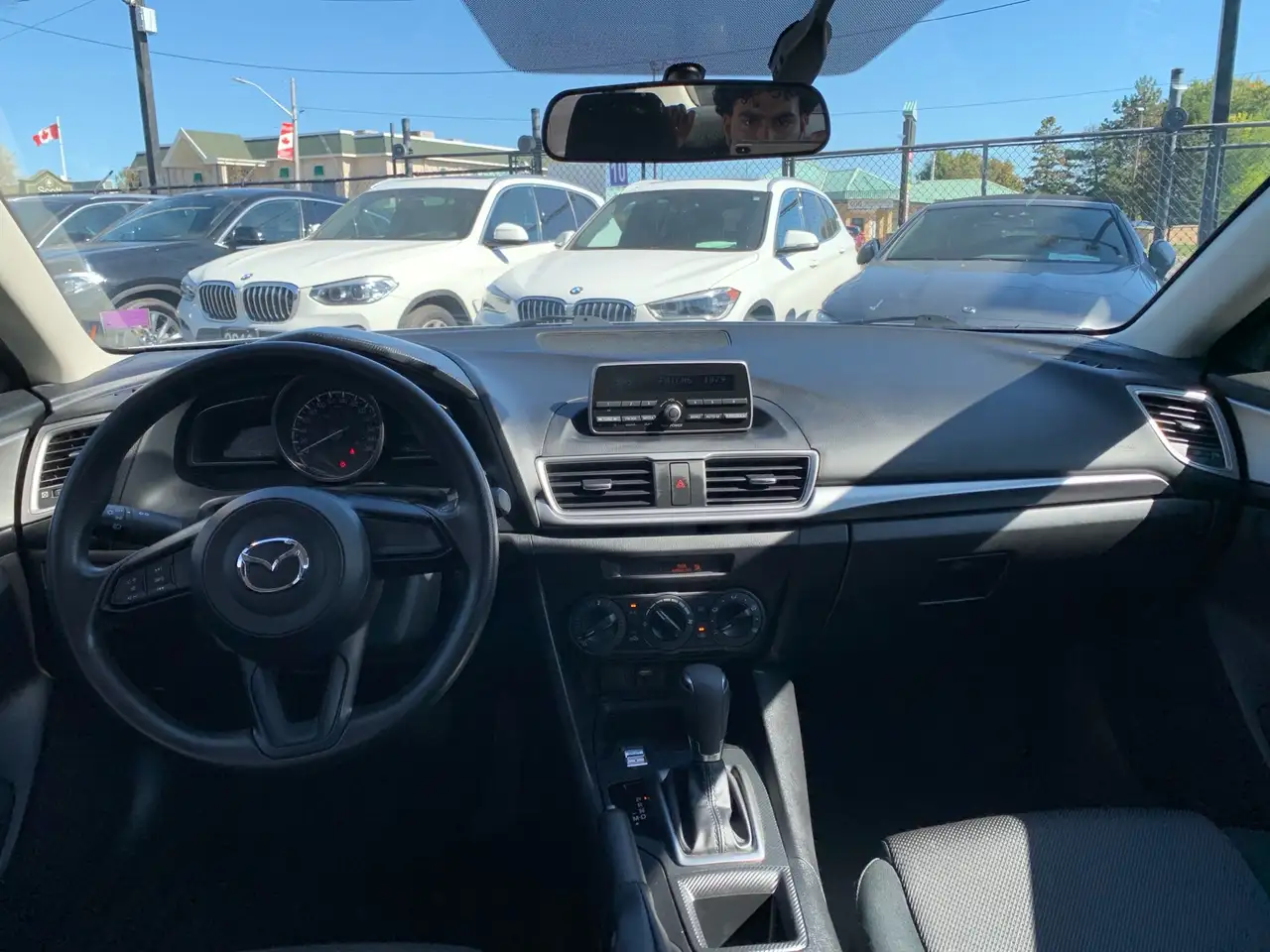 Mazda 3 снимка Mazda 3