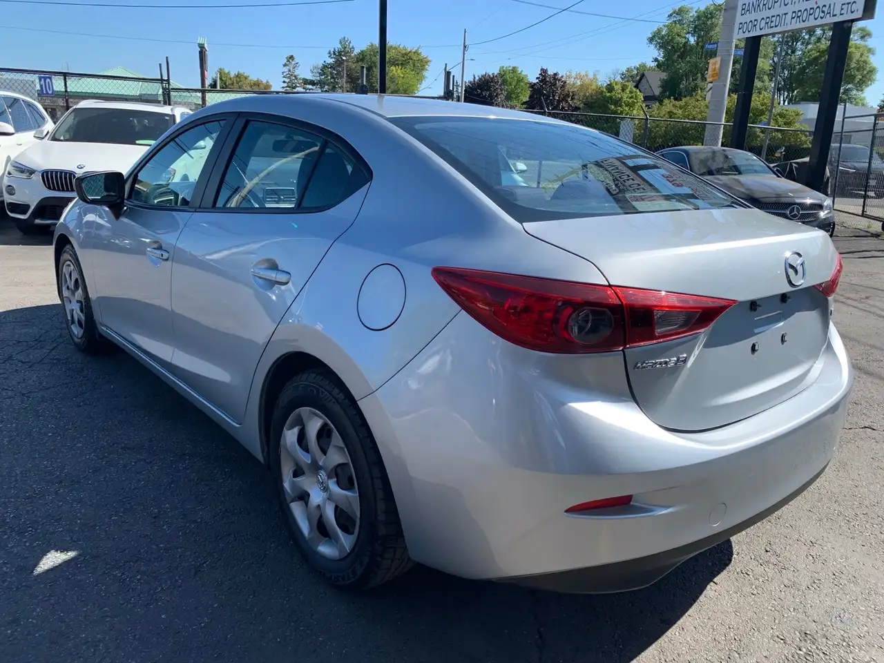 Mazda 3 снимка Mazda 3