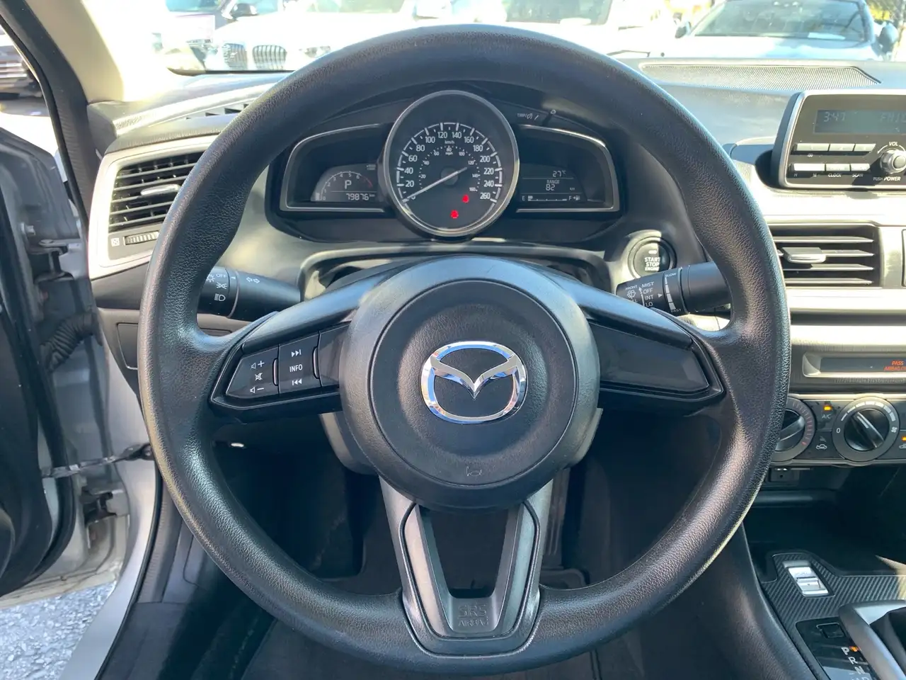 Mazda 3 снимка Mazda 3