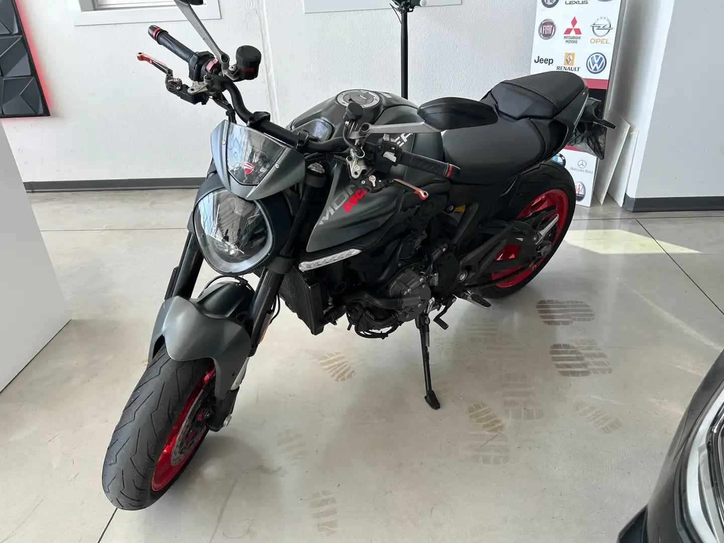 Ducati Monster 937 + PLUS Grigio - 1