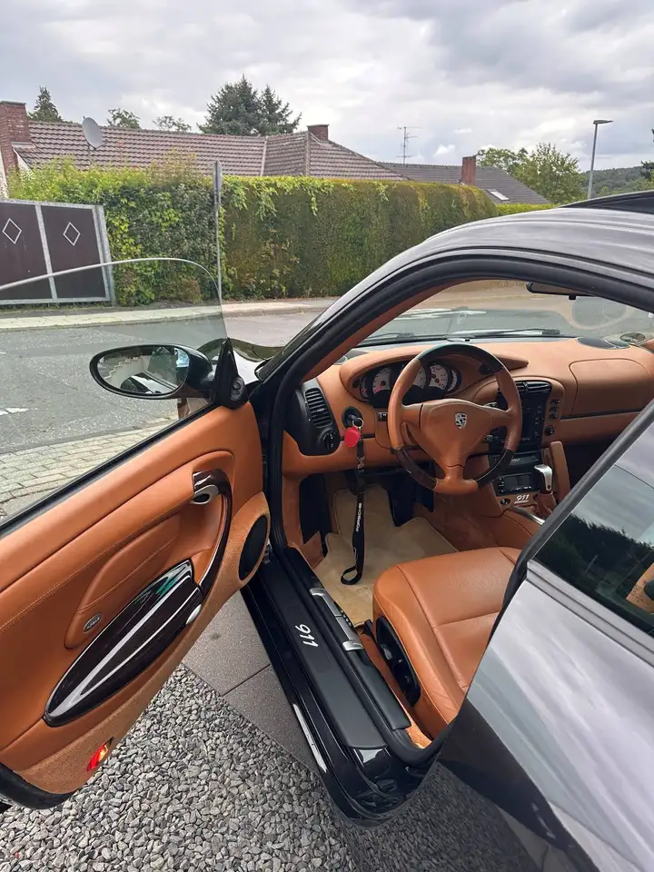 Porsche 996 911 Carrera 4 Millennium, foto 11