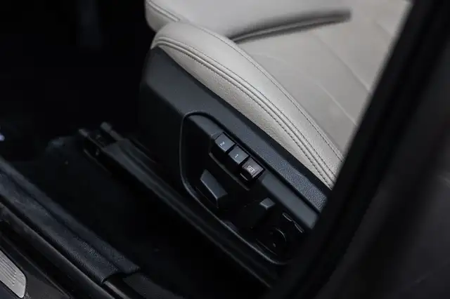 BMW 2 Series view 21