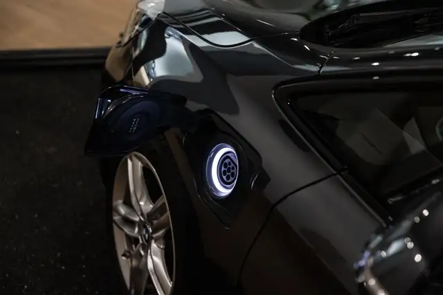 BMW 2 Series view 20