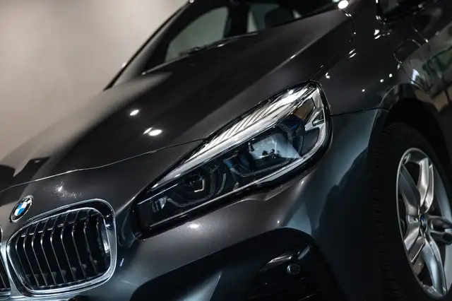 BMW 2 Series view 13