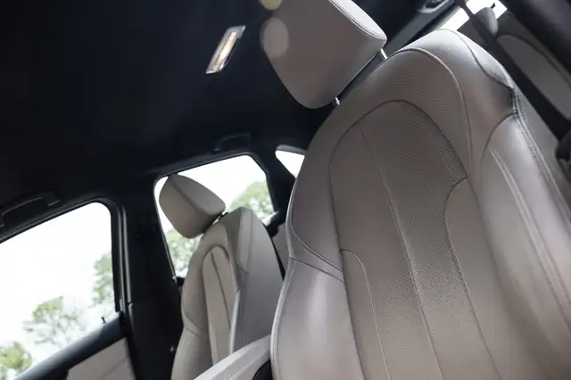 BMW 2 Series view 5