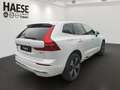 Volvo XC60 Plus Bright Recharge Plug-In Hybrid AWD T8 Twin En Weiß - thumbnail 5