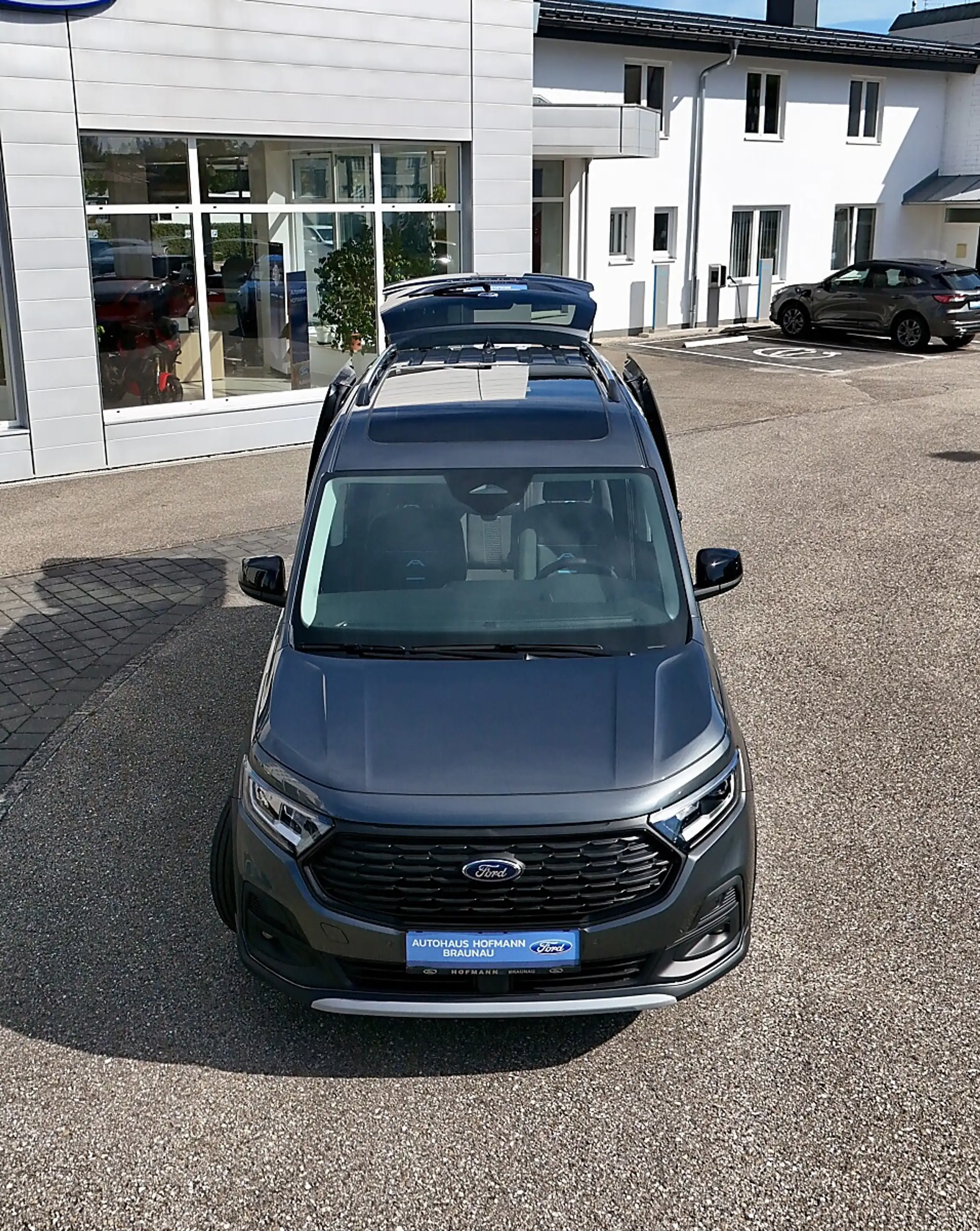 Ford Grand Tourneo Connect L2 Active Aut. — photo 14