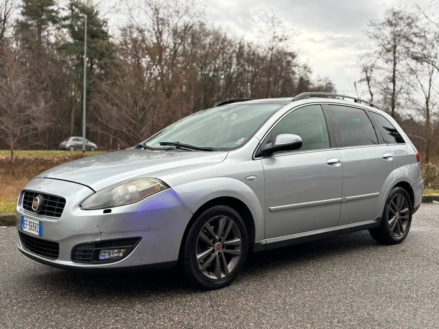 Fiat Croma Croma 2.4mtj automatica Srebrny - 1