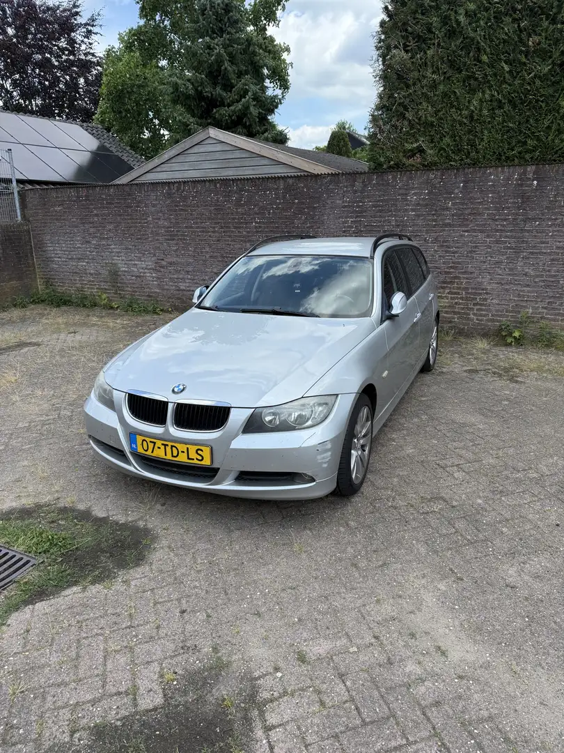 BMW 330 320i High Executive Grijs - 2