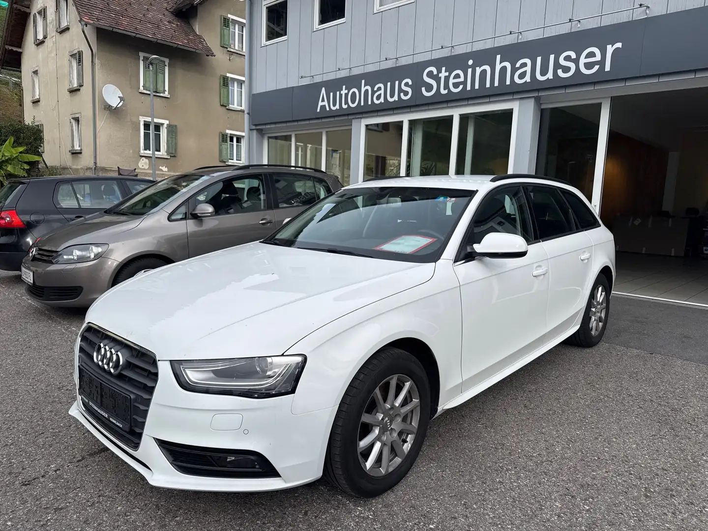 Audi A4 Avant  TDI Weiß - 2
