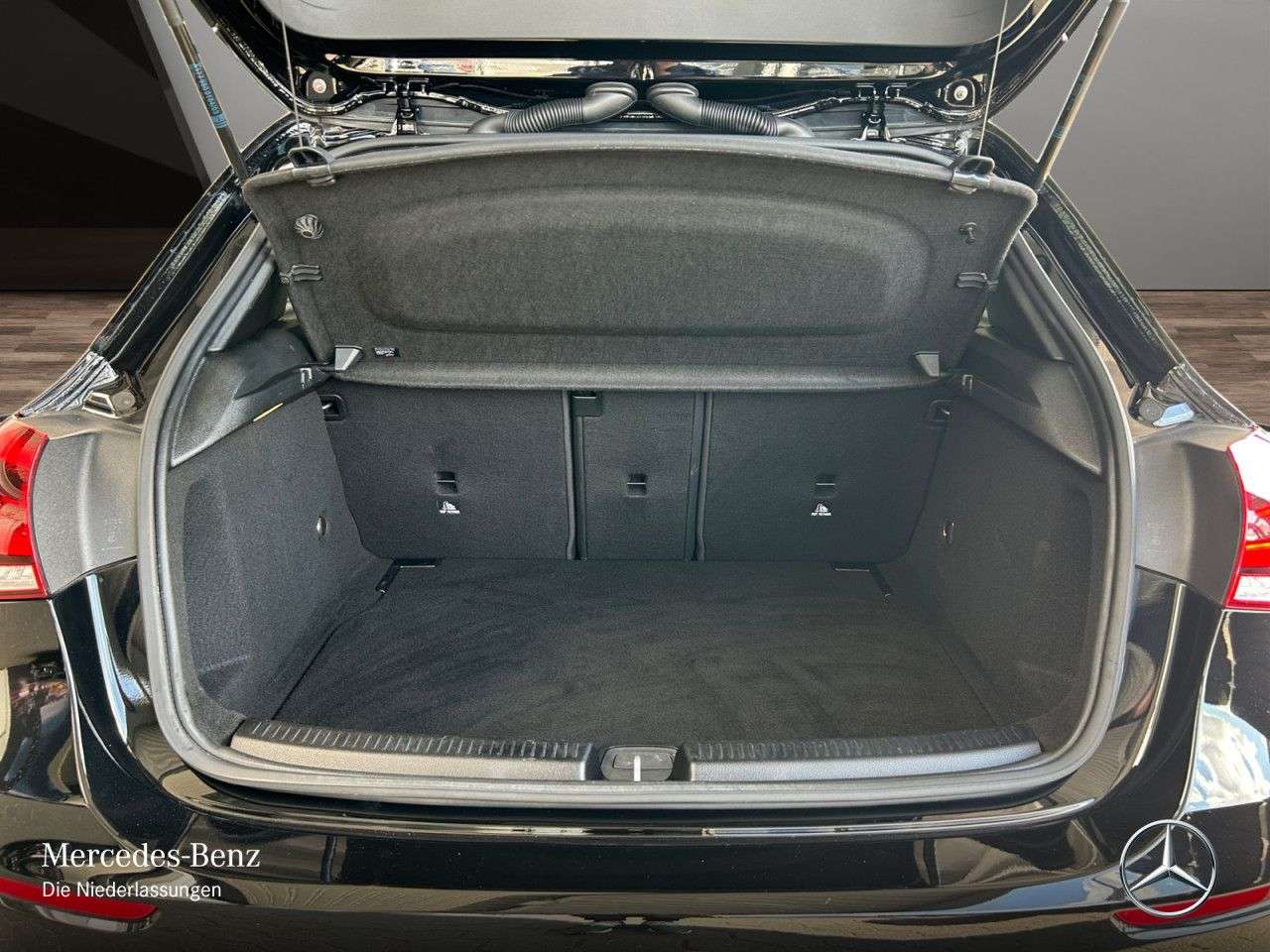 Mercedes-Benz A 220