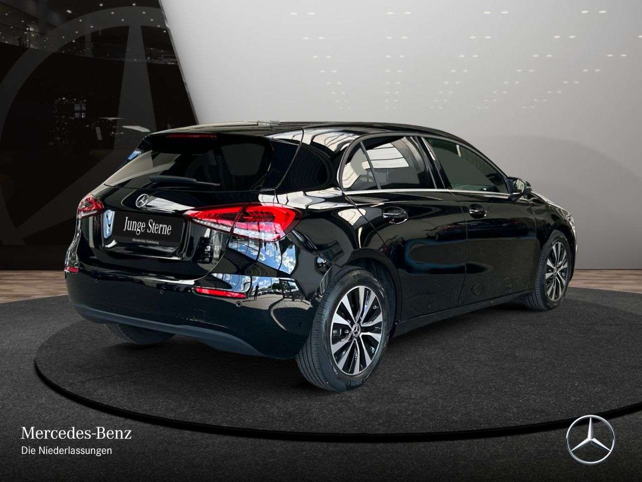 Mercedes-Benz A 220