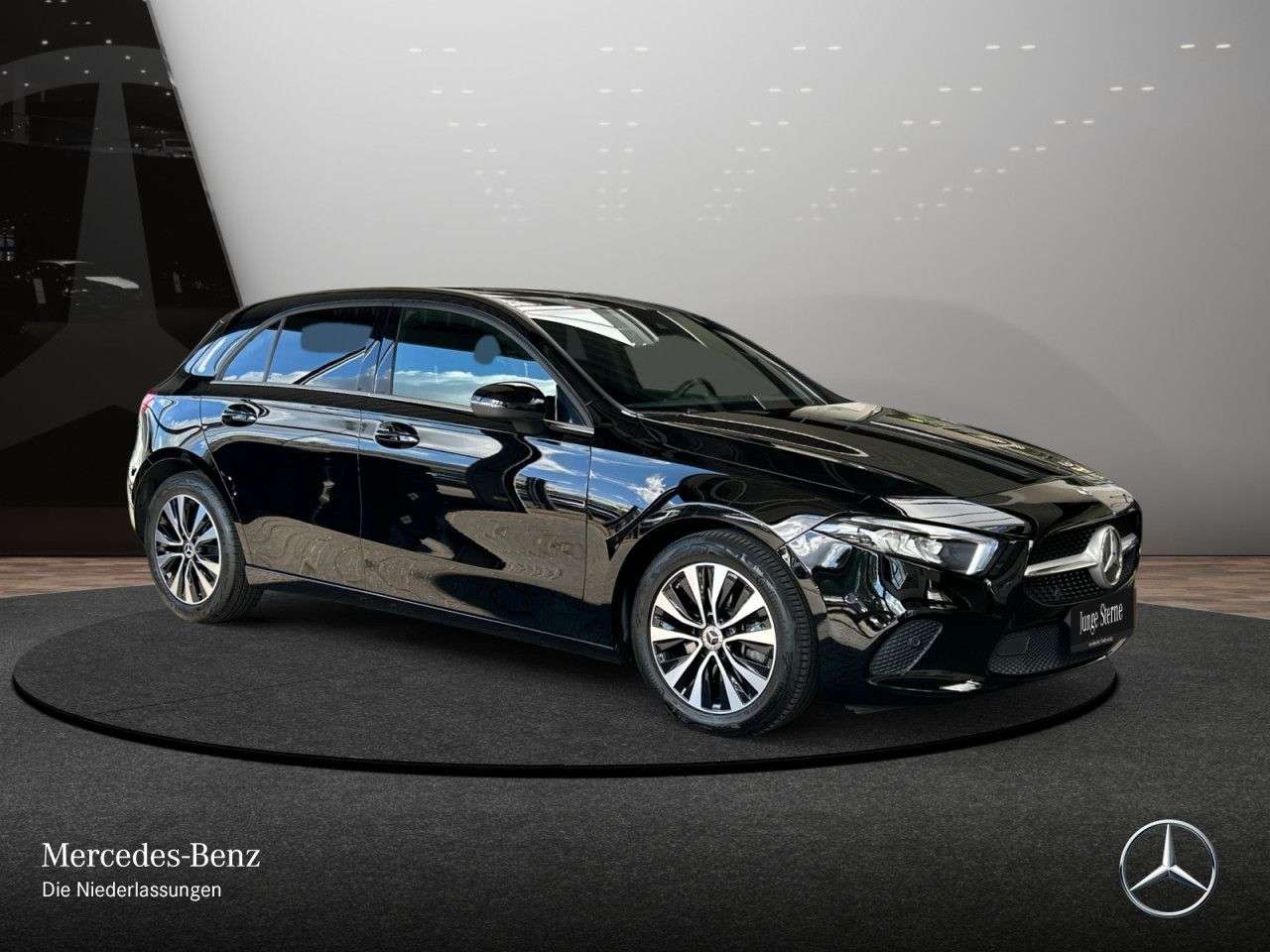 Mercedes-Benz A 220