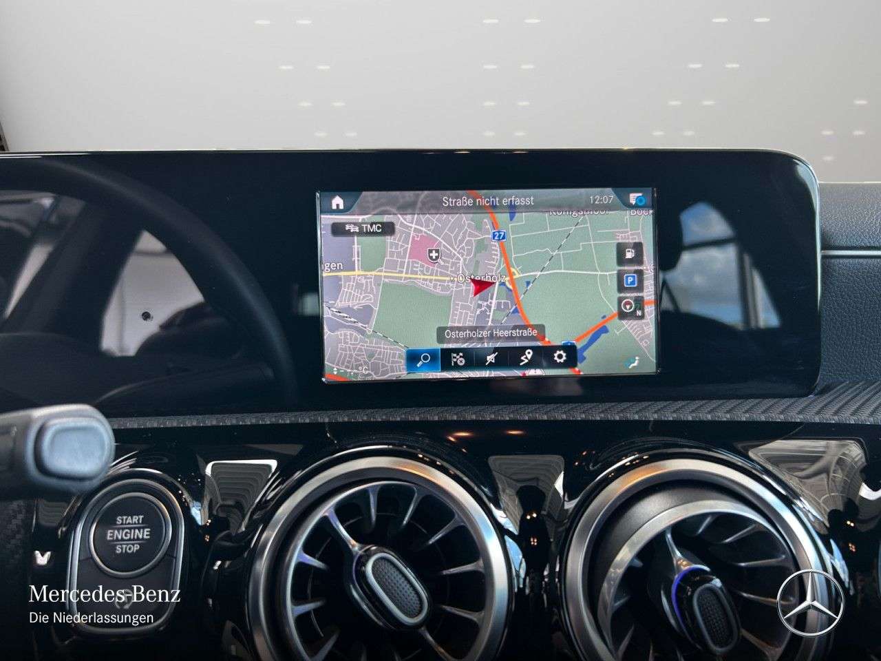 Mercedes-Benz A 220