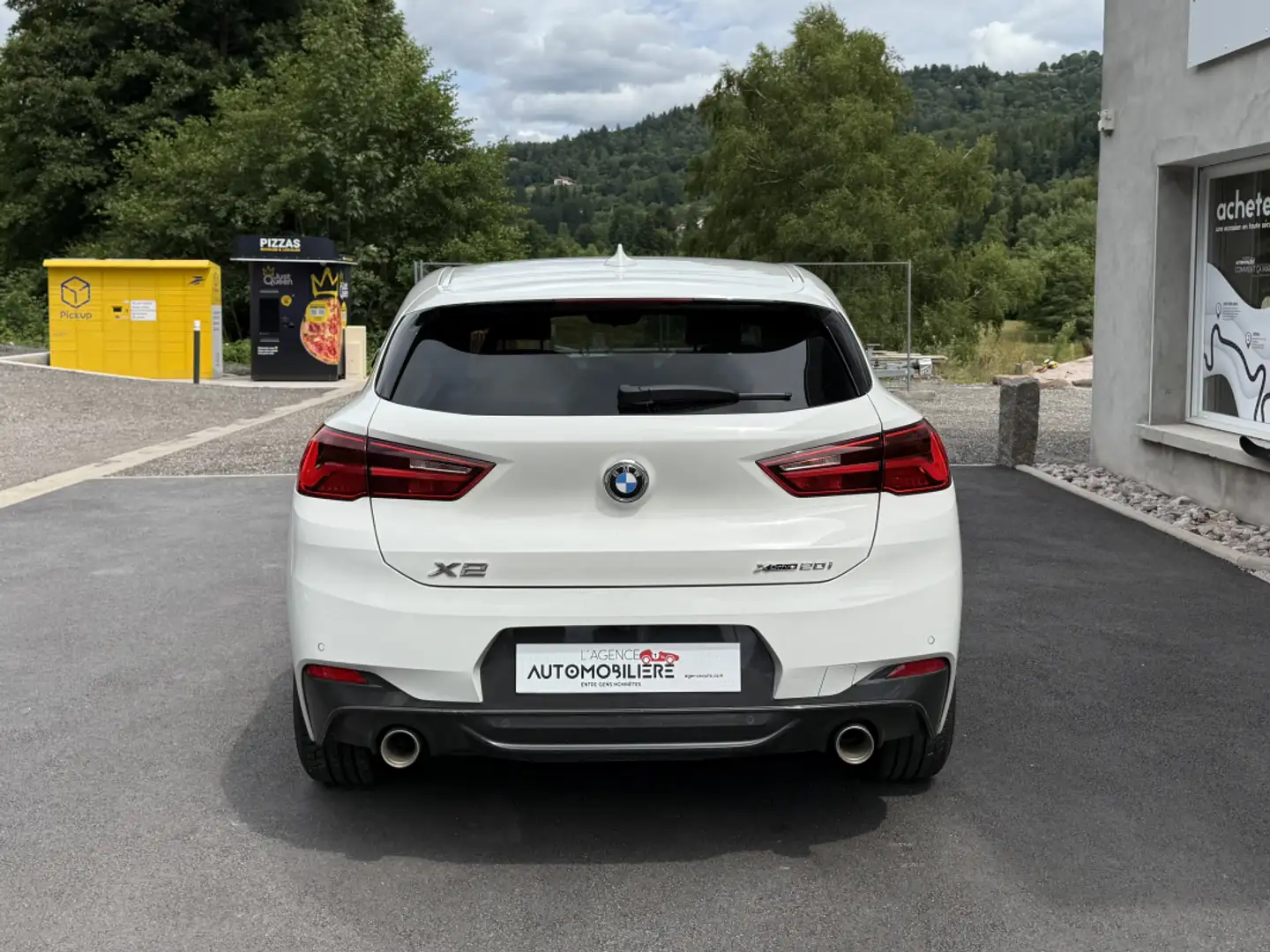 BMW iX2 xDrive 2.0 i 16V 192 cv M SPORT Weiß - 2