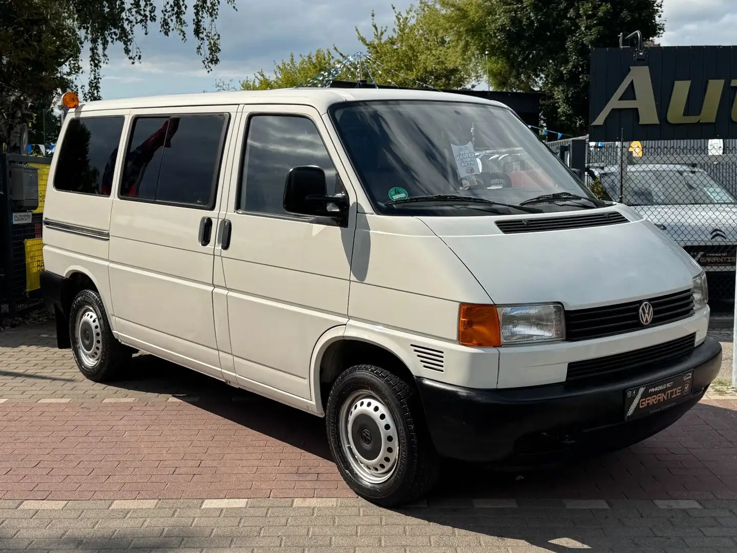 Volkswagen T4 Kombi T4 Transporter Kombi 2.5 Aut.*AHK*7 Sitze*Tisch* Сірий - 1