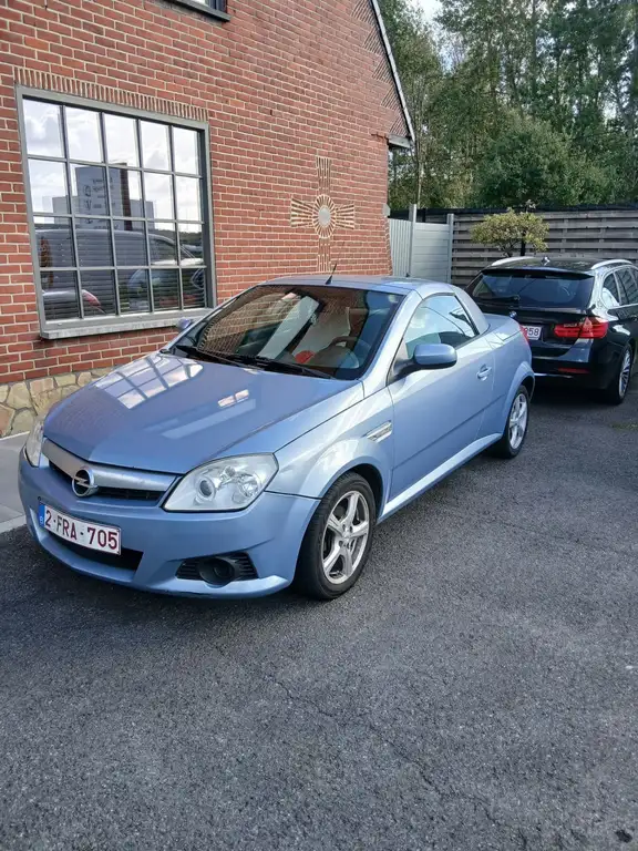 Opel Tigra 2005 из Европы — купить под ключ