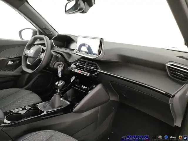 Peugeot 2008 view 7