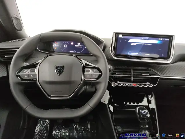 Peugeot 2008 view 11