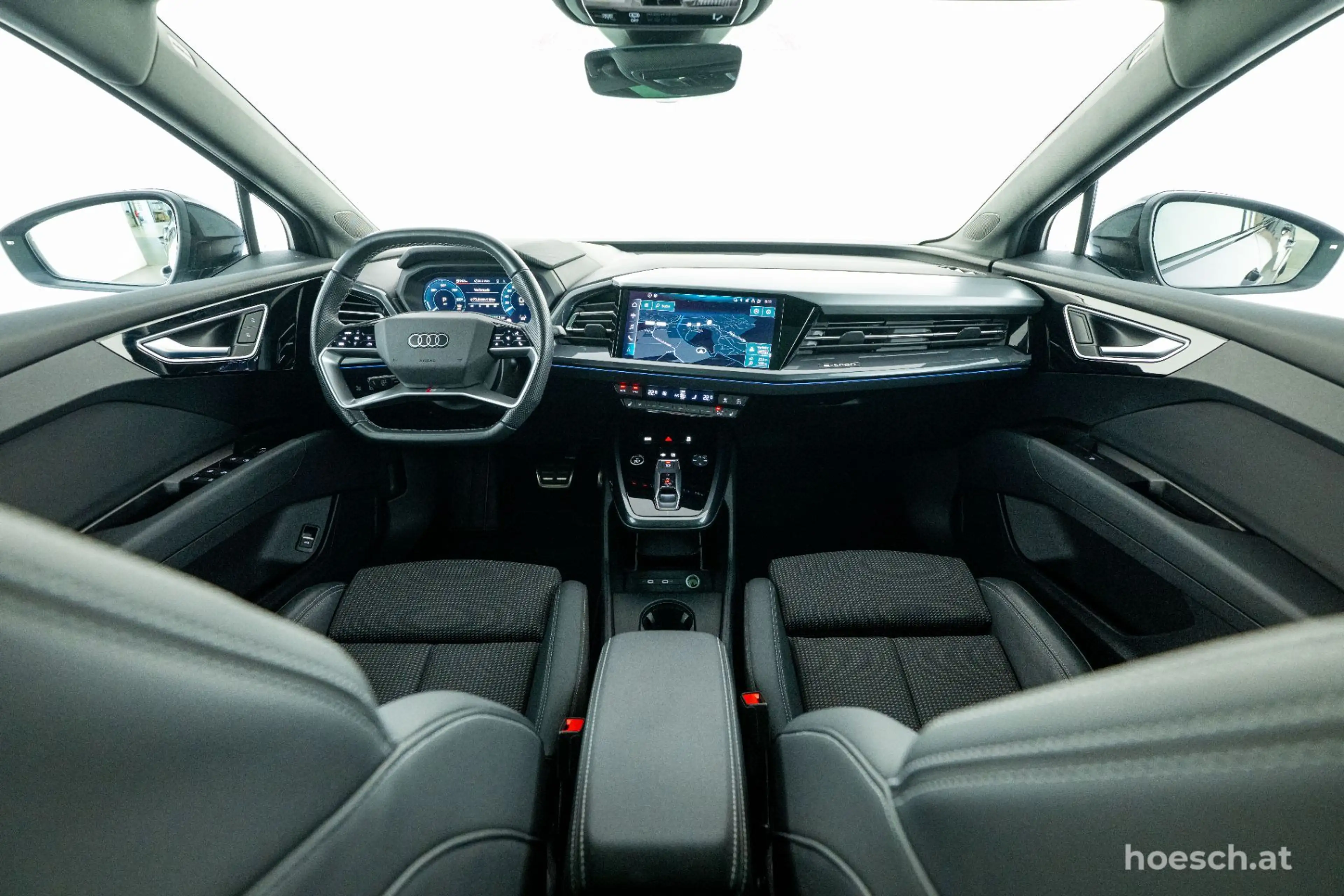 Audi Q4 e-tron SB 55 quattro 2xS-LINE HEAD-UP PANO MATRIX BLACK — photo 5