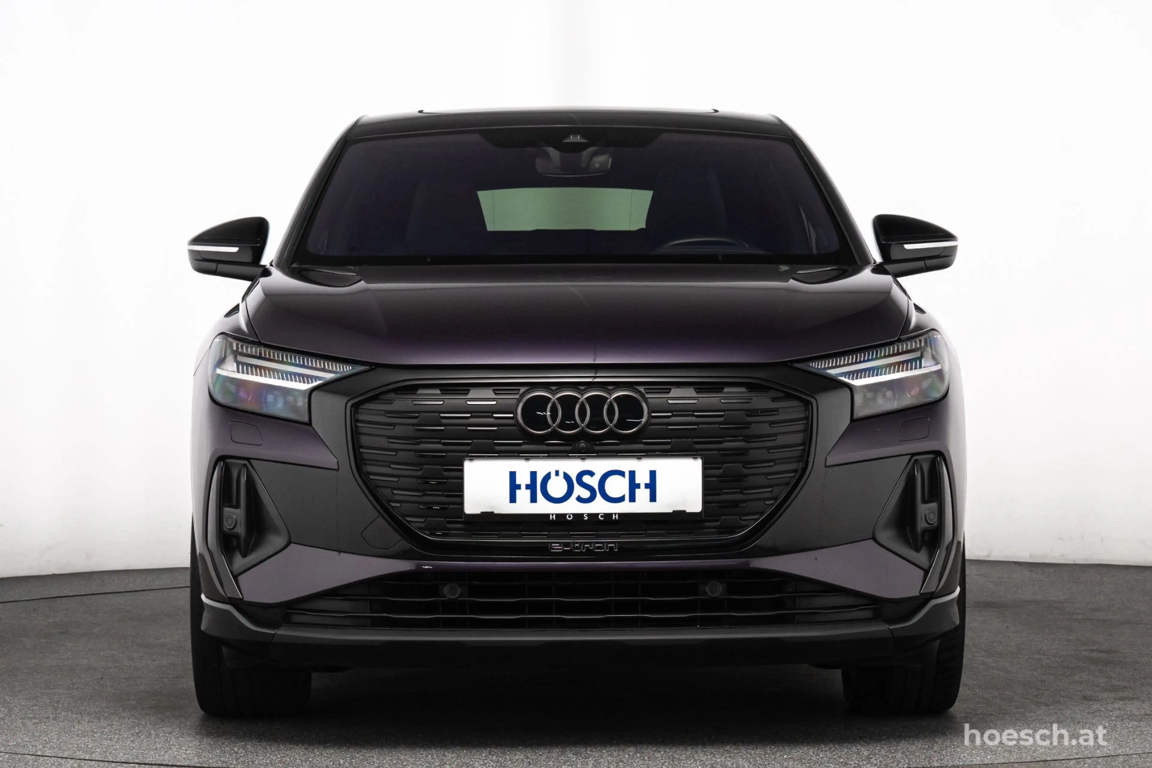 Audi Q4 e-tron SB 55 quattro 2xS-LINE HEAD-UP PANO MATRIX BLACK — photo 2