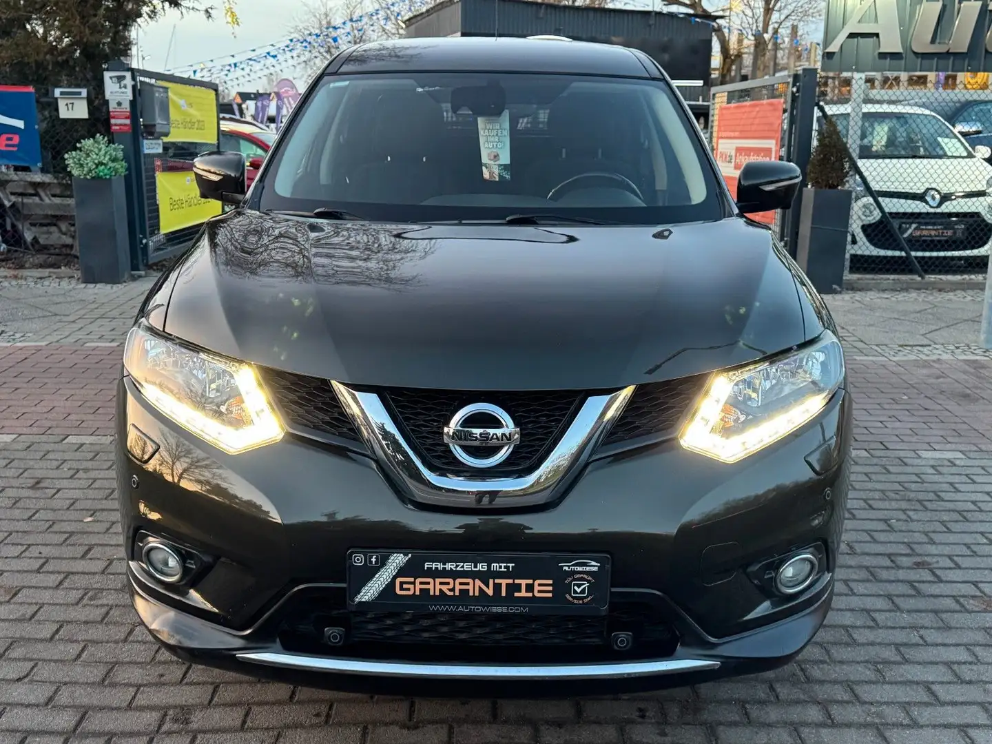 Nissan X-Trail 360° 4x4*Navigation*LED*AHK*SHZ*EU6*1.HD Grün - 2