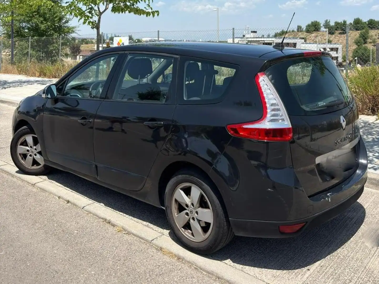 Renault Grand Scenic Grand Scénic 1.5dCi Dynamique 7pl. Dynamique Negro - 2