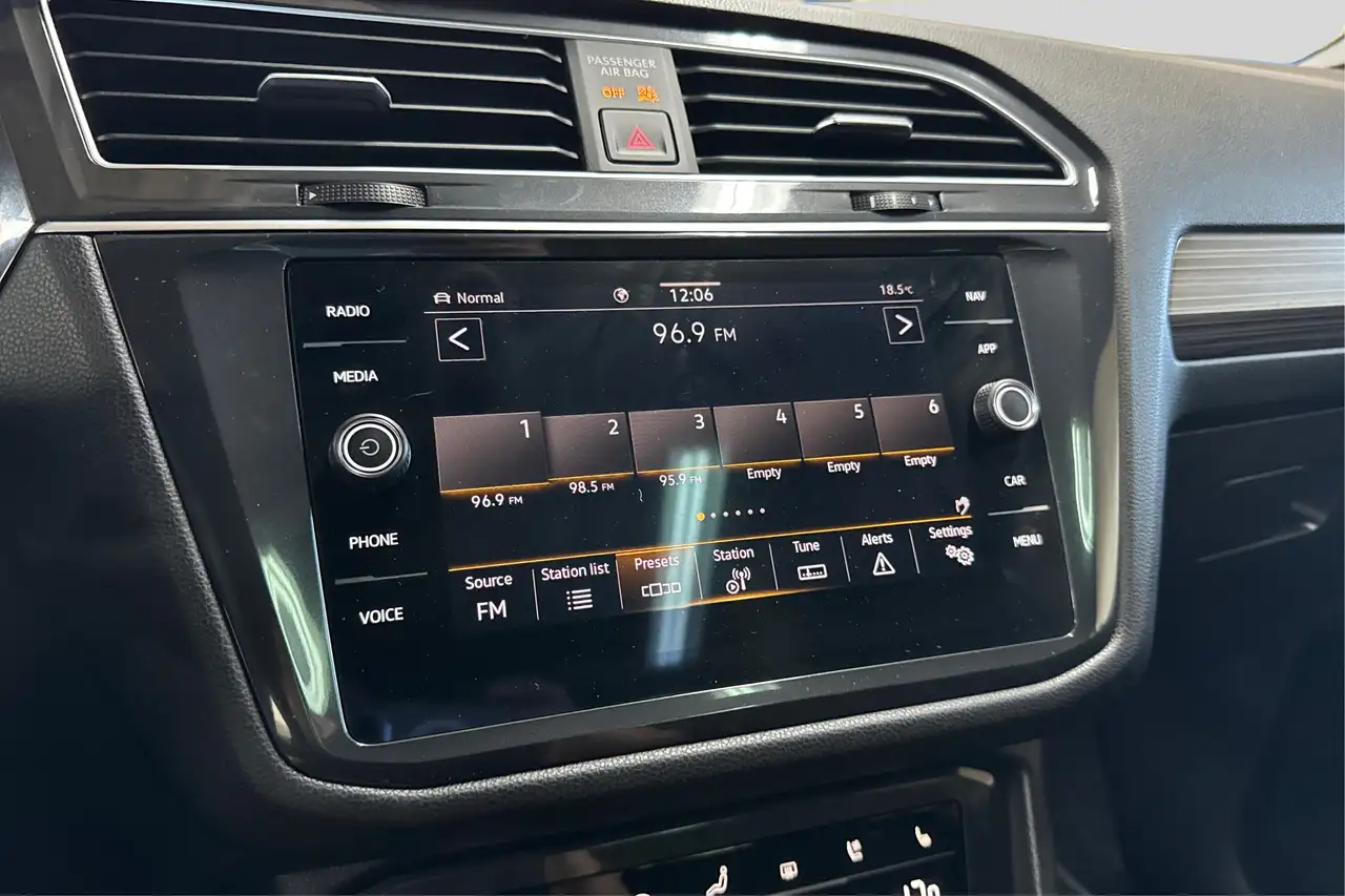 Volkswagen Tiguan снимка Volkswagen Tiguan
