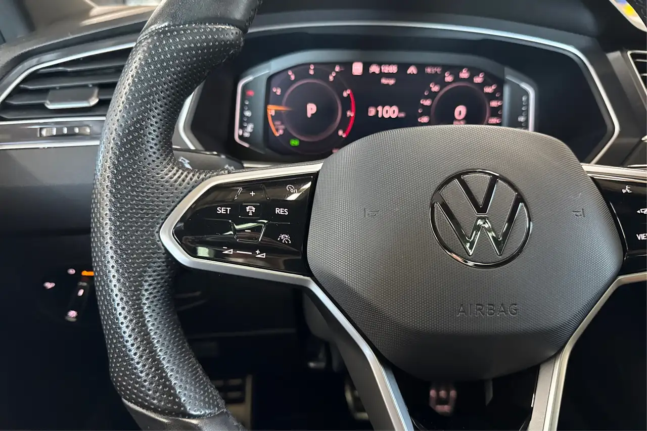 Volkswagen Tiguan снимка Volkswagen Tiguan