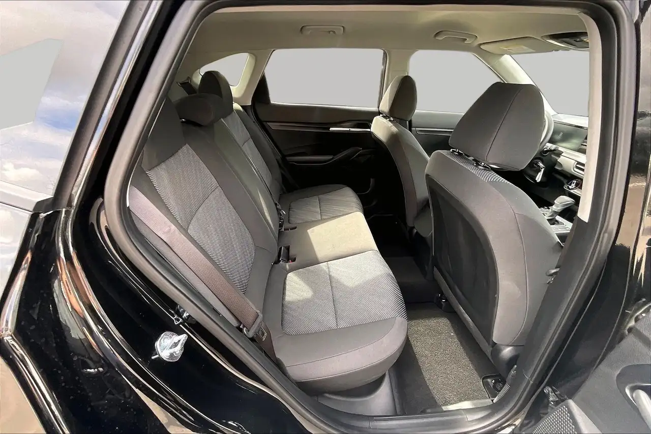 Kia Seltos снимка Kia Seltos