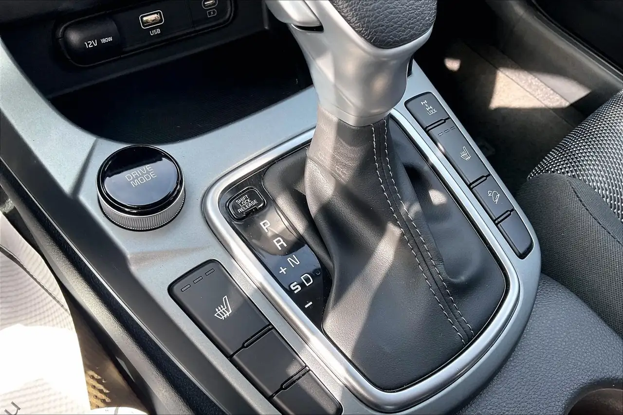 Kia Seltos снимка Kia Seltos