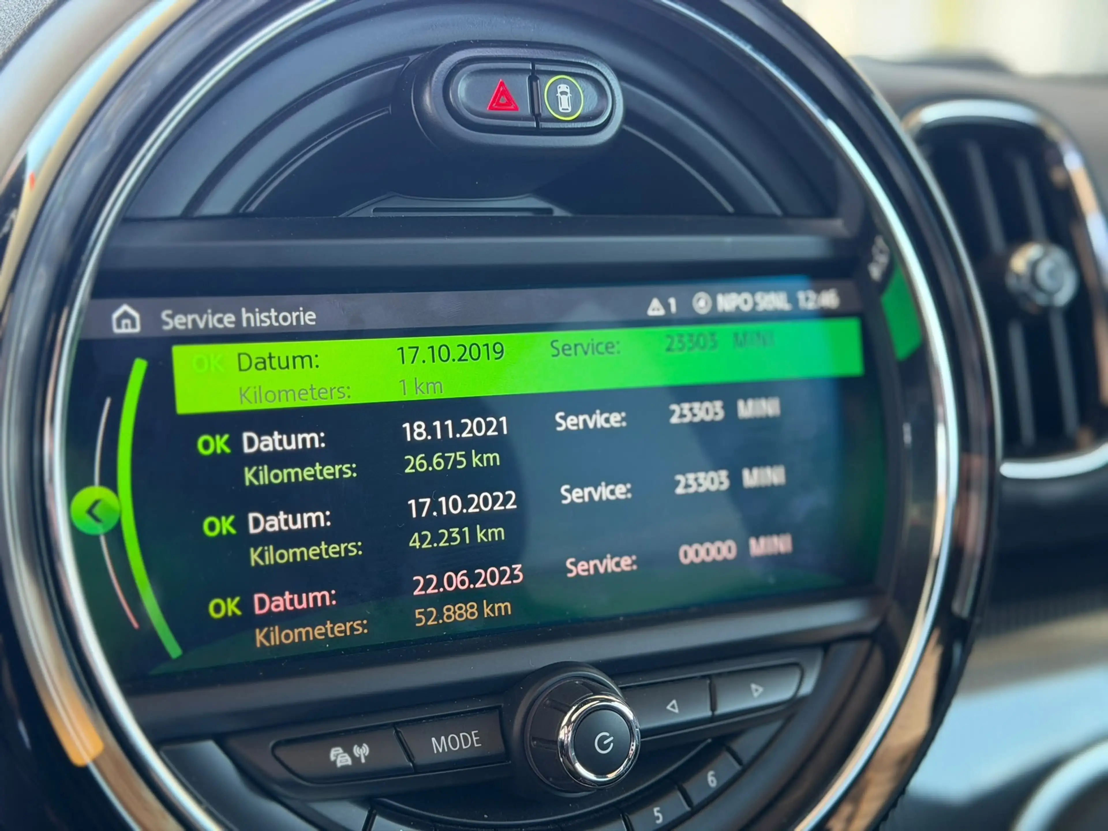 MINI Cooper SE Countryman 1.5 ALL4 Chili (Dealer OndH, Panorama, Head-up, Ca — photo 13