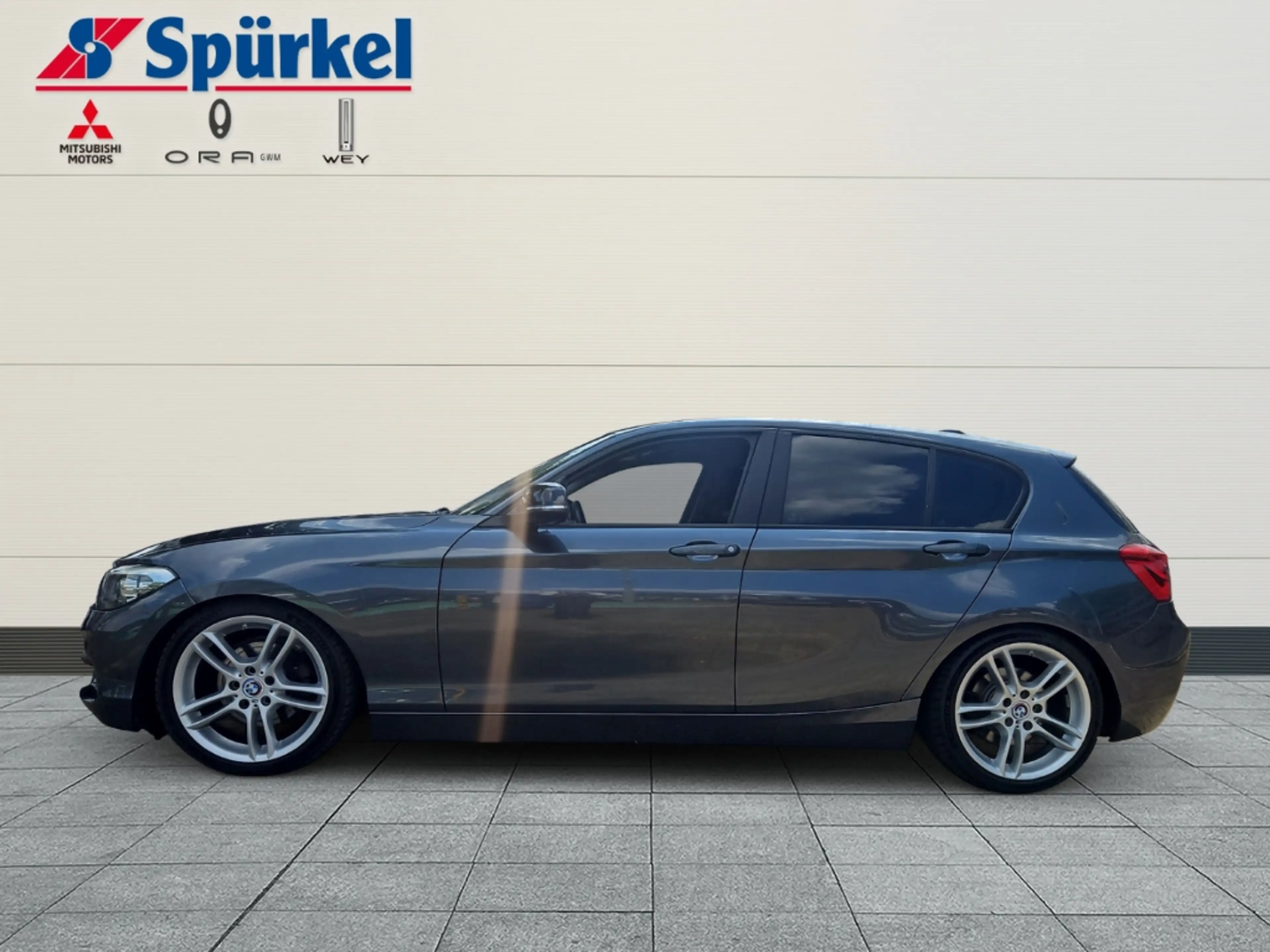 BMW 120 i Advantage, Navigation, Sitzheizung, Bluetooth — photo 2