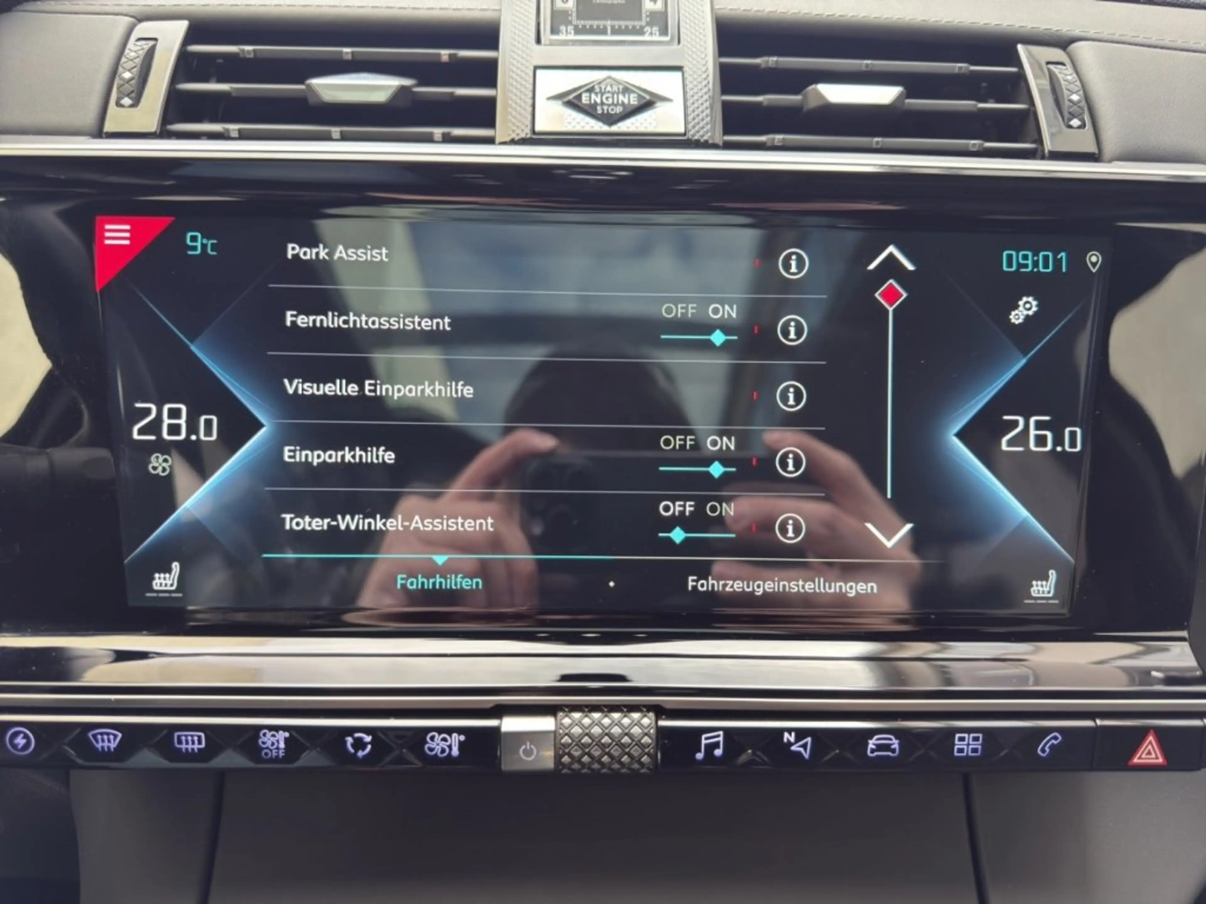 DS Automobiles DS 7 Crossback DS7 Crossback PHEV Hybrid E-Tense 300 — photo 12