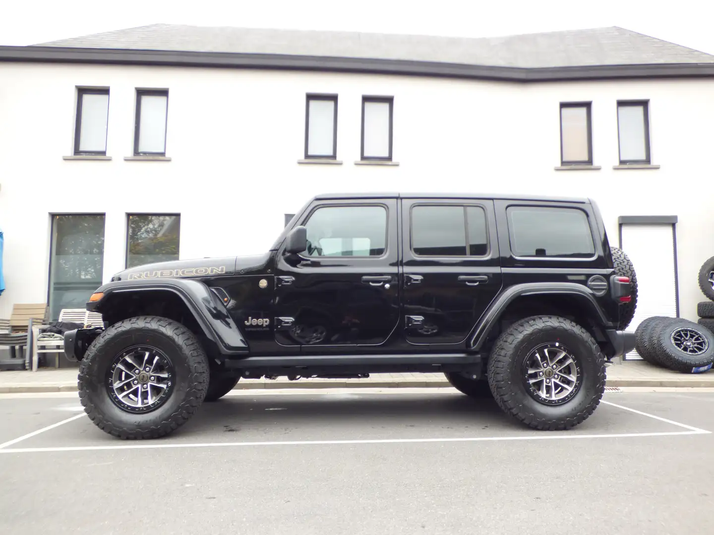 Jeep Wrangler 392 V 8 Ultimate Exclusive edition Noir - 2