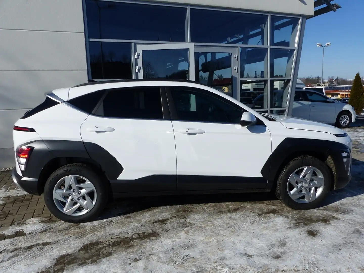 Hyundai KONA 1.6 T-GDI 2WD, Trend, el. Heckklappe Bianco - 2