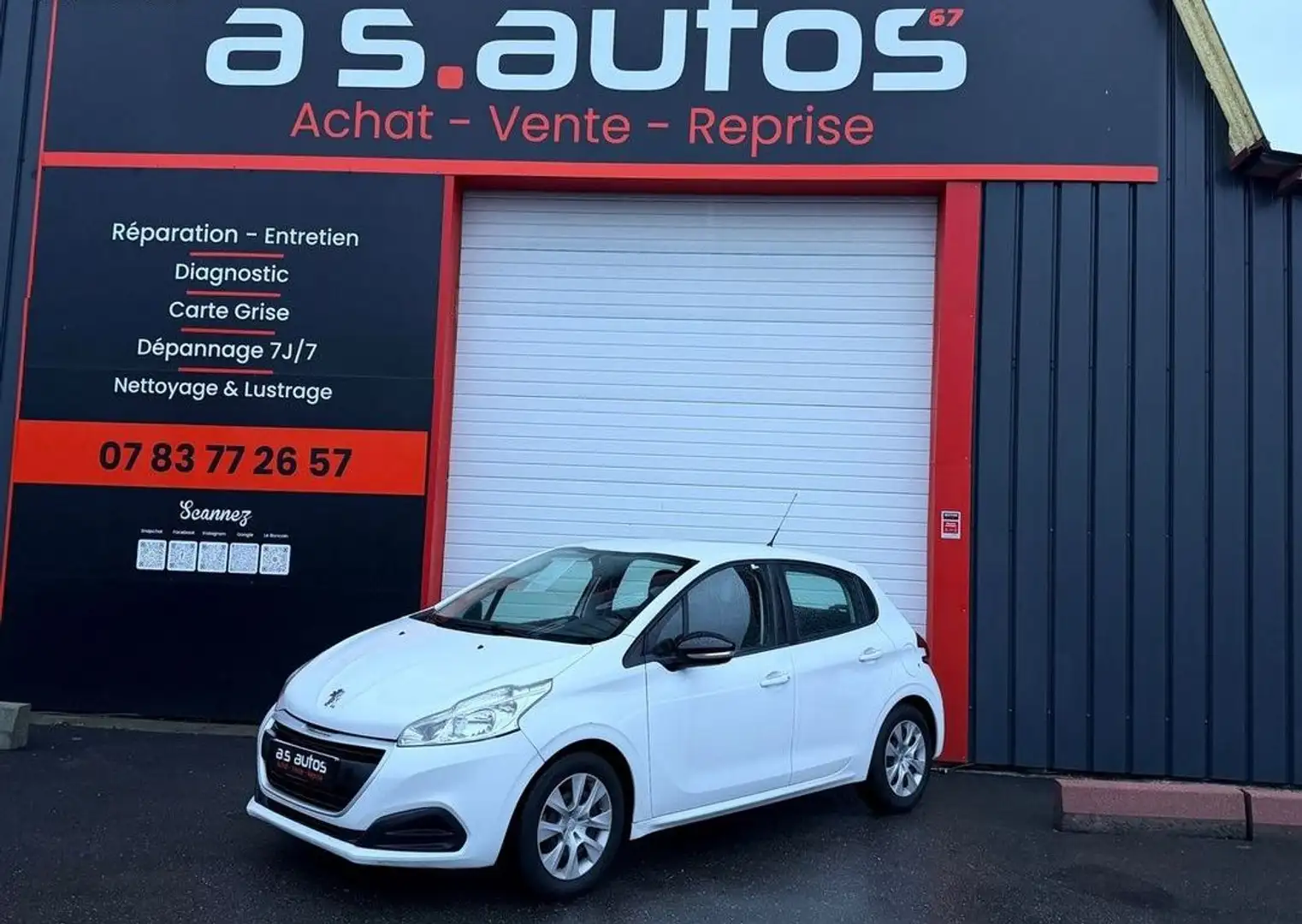 Peugeot 208 1.2 VTI 68 CV PHASE 2 FAIBLE KMS GARANTIE Blanc - 1