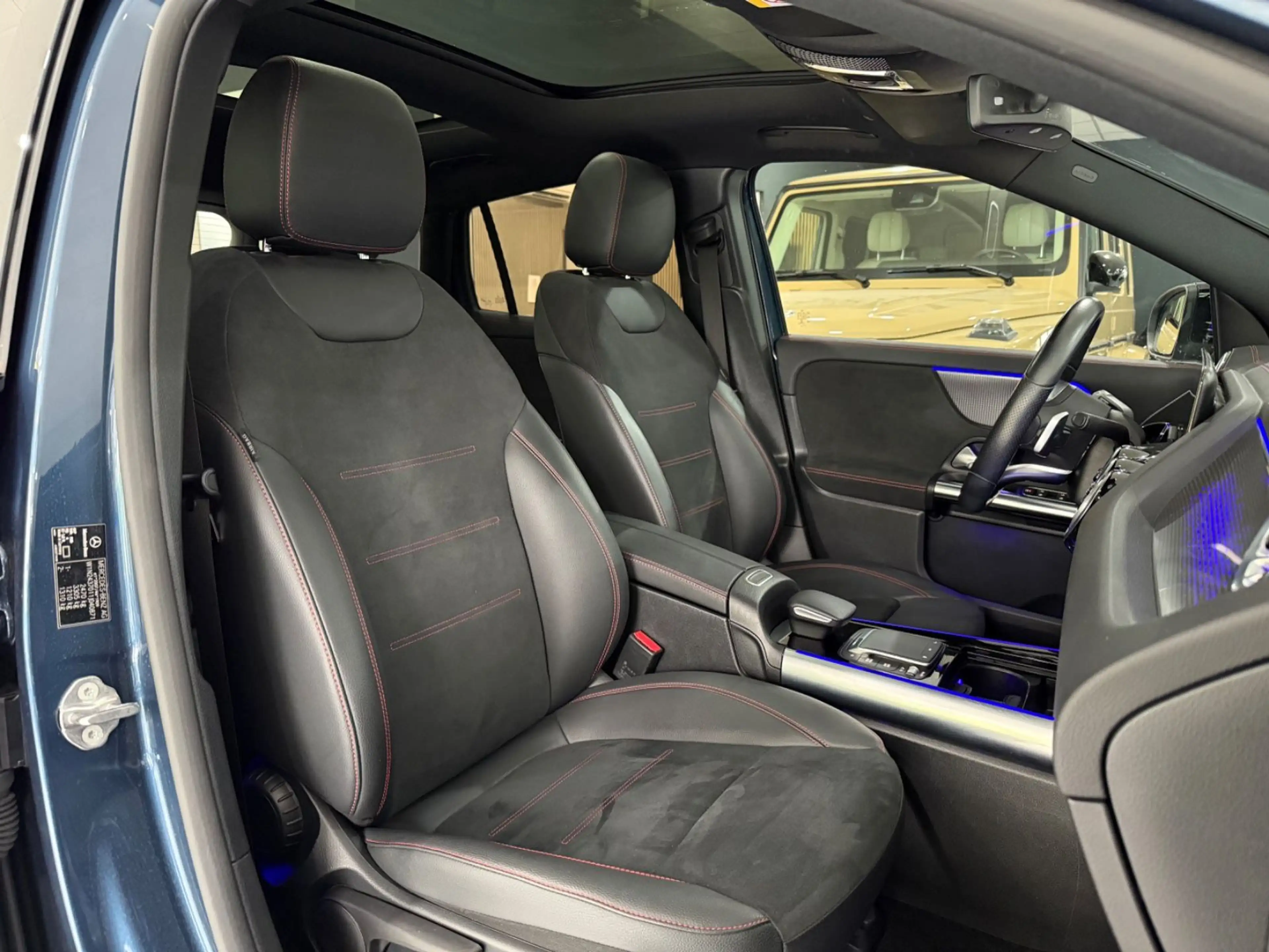 Mercedes-Benz EQA 250*AMG-LINE*PANO*KAMERA*CARPLAY*KEYLESS*LED — photo 10
