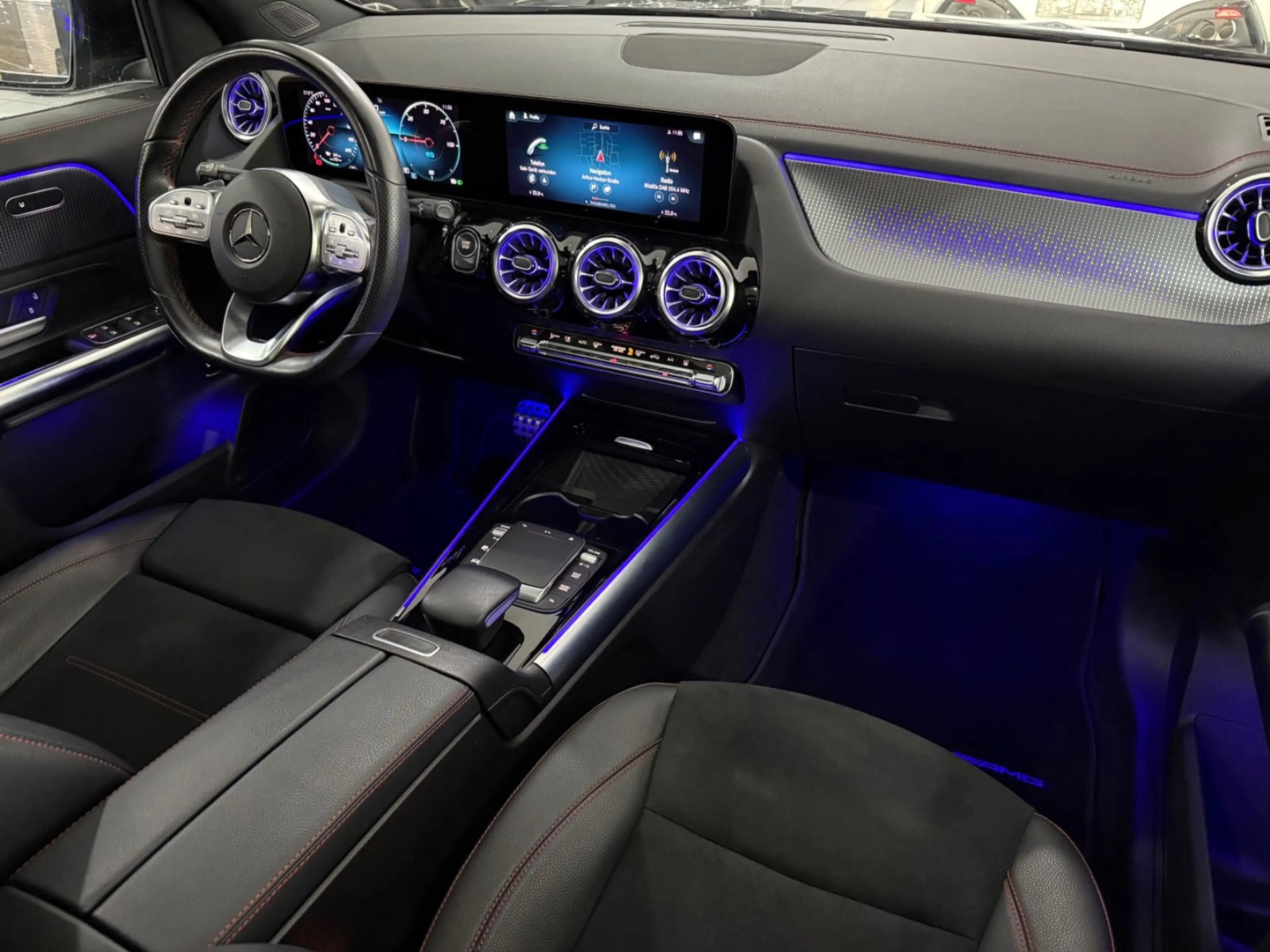 Mercedes-Benz EQA 250*AMG-LINE*PANO*KAMERA*CARPLAY*KEYLESS*LED — photo 8