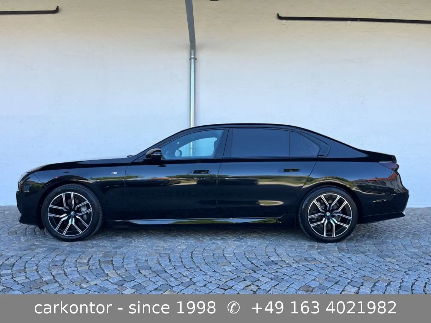 BMW i7 xDr. 60 *M SPORT*THEATRE*LOUNGE SEAT*PANO SKY Schwarz - 1