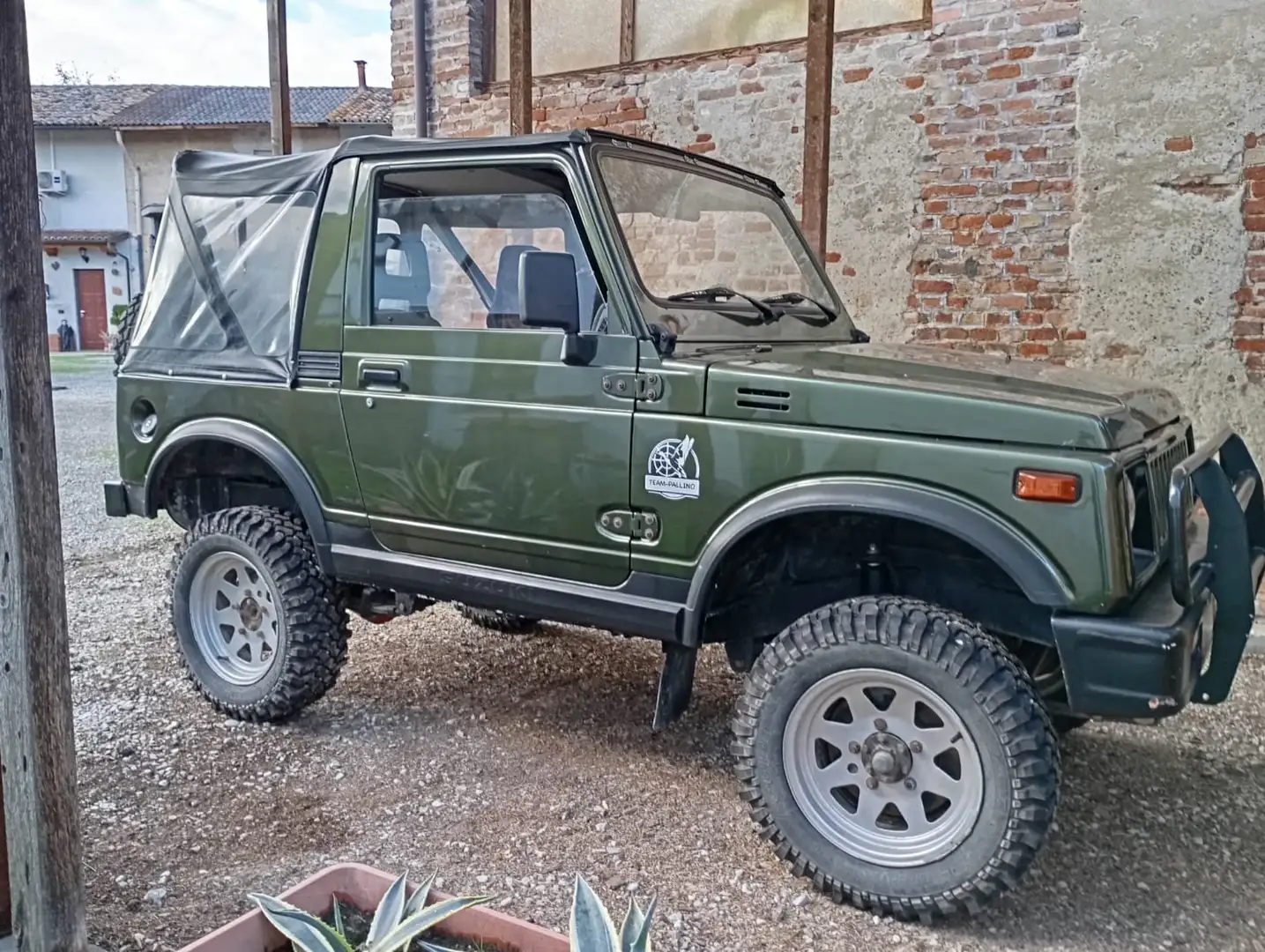 Suzuki SJ 410 - 2