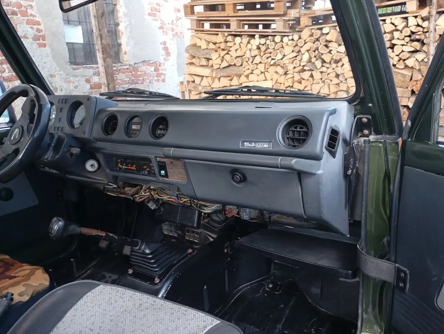 Suzuki SJ 410 - 1