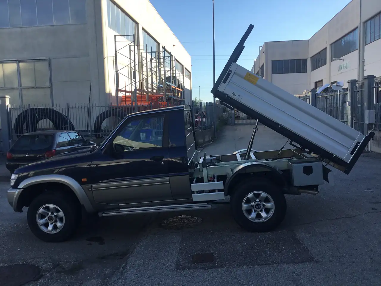 Nissan Patrol Gr pik up cassone ribaltabile, foto 5